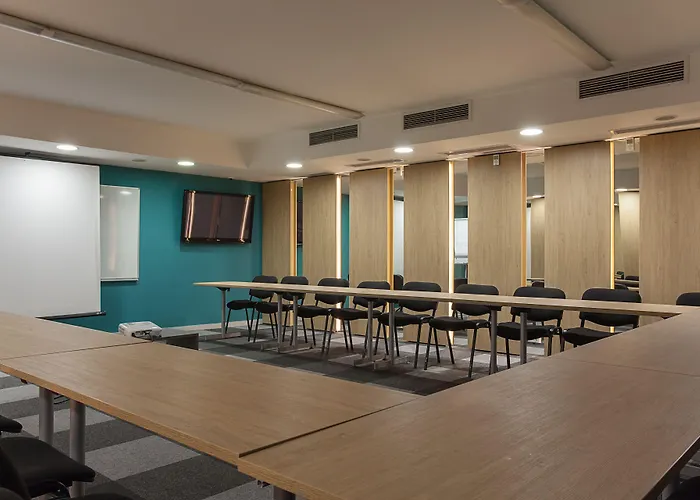 Park Отель Скопье